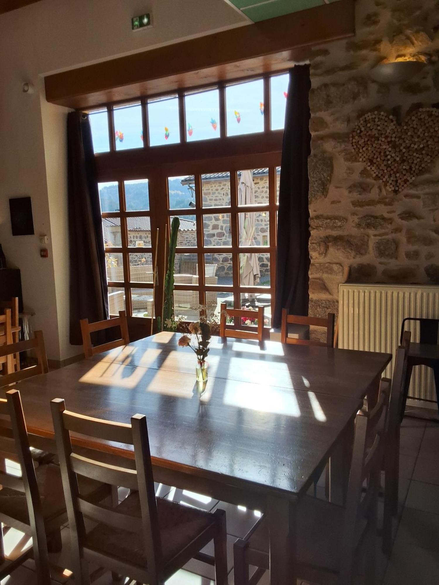L'Auberge De La Source La Valla-sur-Rochefort Exteriér fotografie